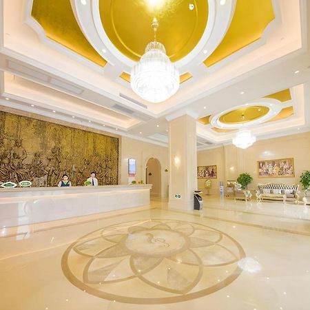 Vienna Classic Hotel Qingyuan Taihe Ancient Cave Scenic Area Exterior foto