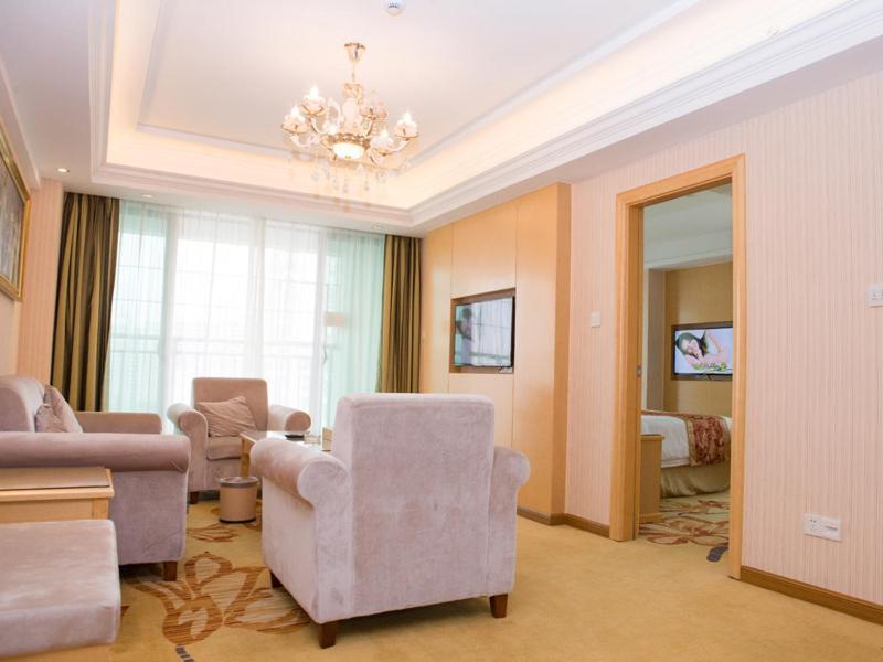 Vienna Classic Hotel Qingyuan Taihe Ancient Cave Scenic Area Exterior foto