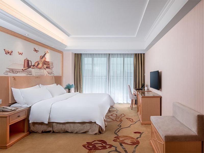 Vienna Classic Hotel Qingyuan Taihe Ancient Cave Scenic Area Exterior foto