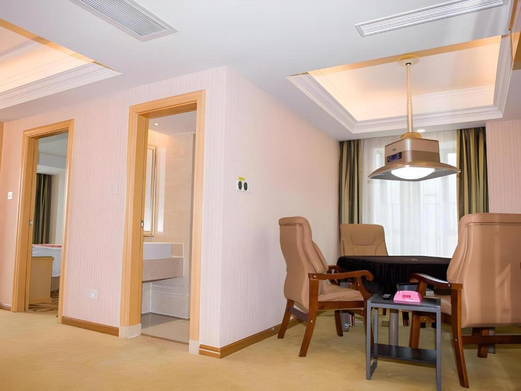 Vienna Classic Hotel Qingyuan Taihe Ancient Cave Scenic Area Exterior foto